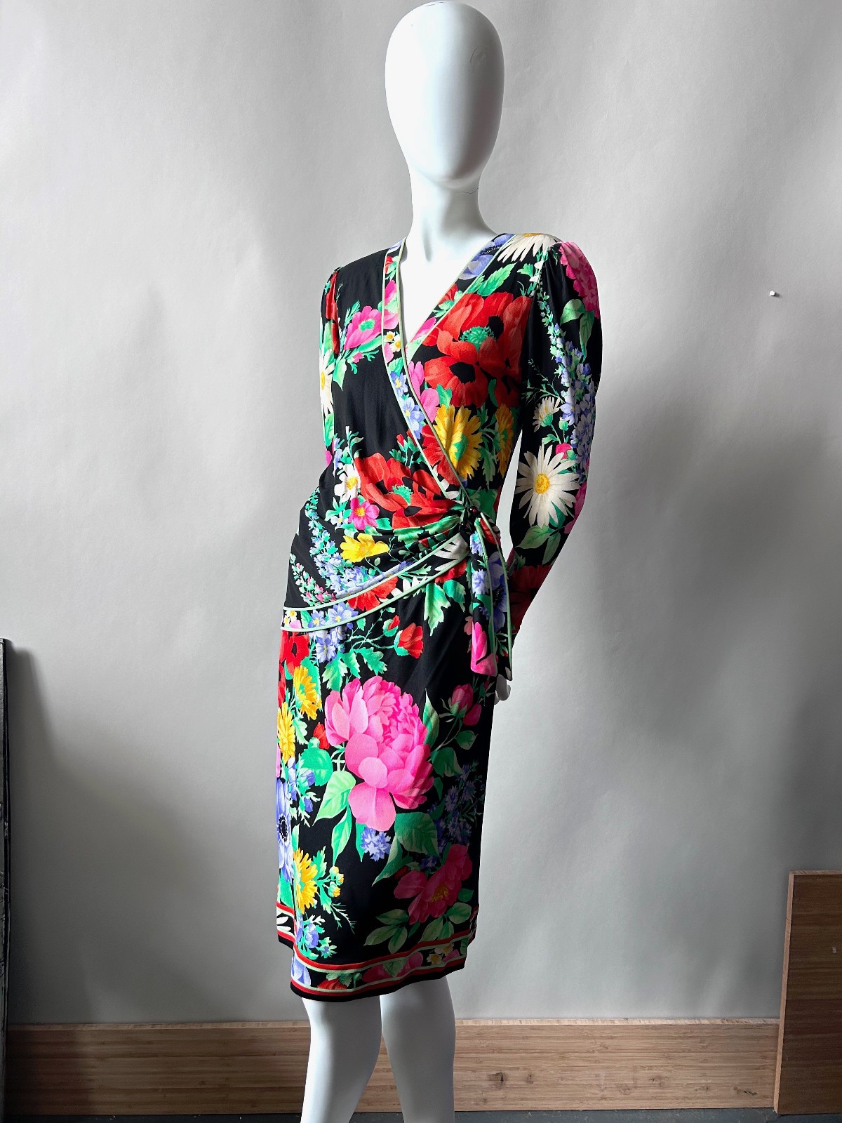 Leonard Paris 1990s Floral Print Jersey Wrap Dress Bergdof Goodman sz 8 France