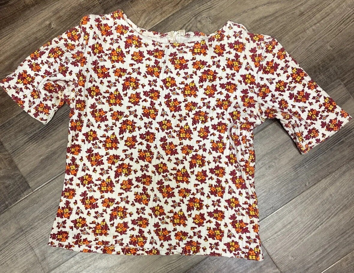 Vintage 1970 Shirt Floral 8 1/2” Sleeve Back Zip Hippy Cropped Ribbed Material