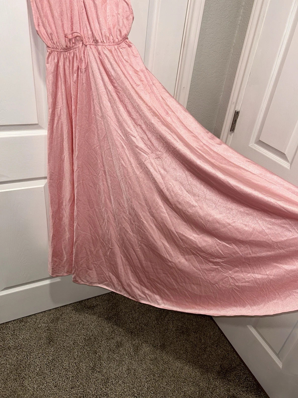 Vintage Dreamwear Lingerie Nightgown, size Medium-Slit to waist and flowing base