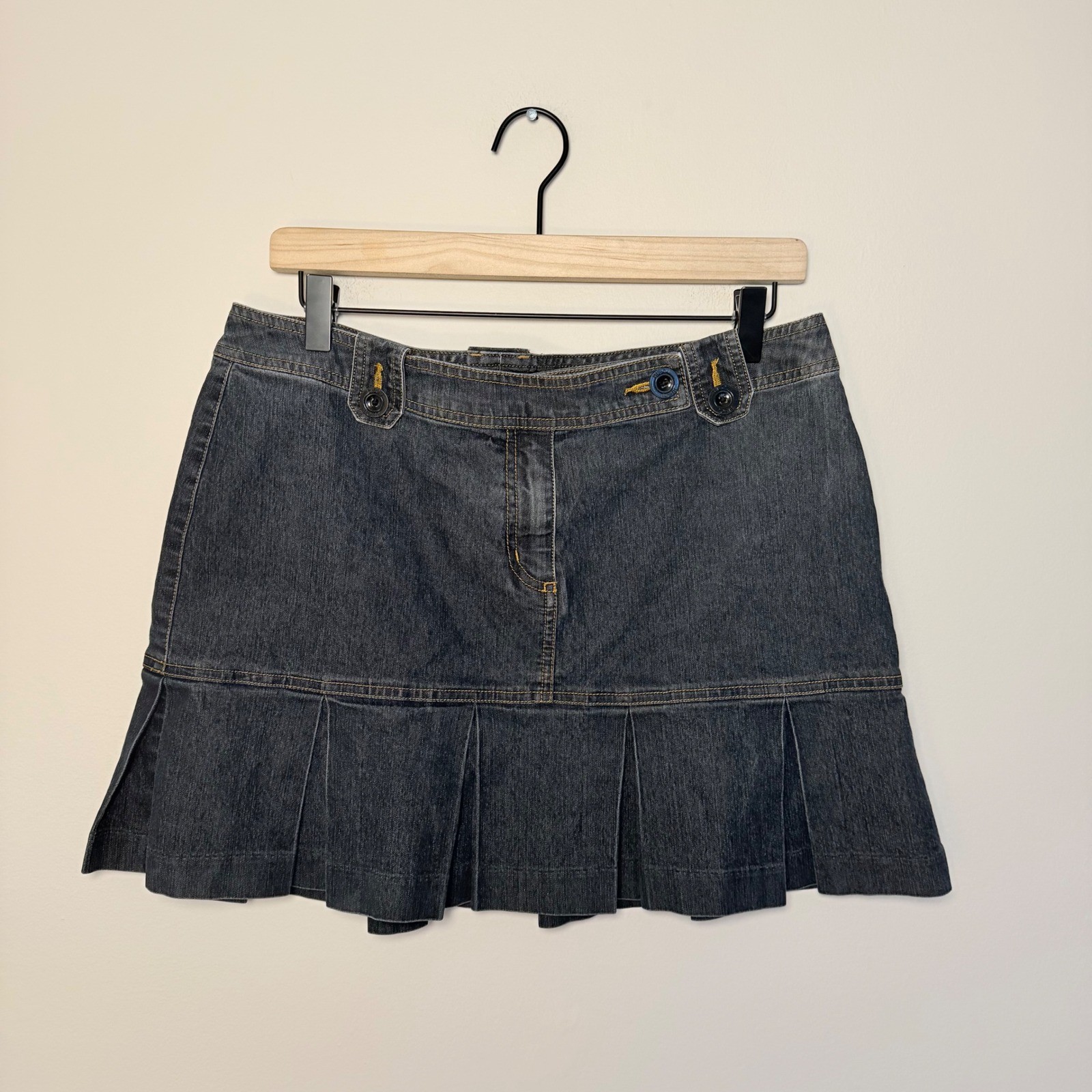 VTG Bisou Bisou Dark Wash Denim Mini Skirt Pleated Y2K Women’s SZ 12 Cotton
