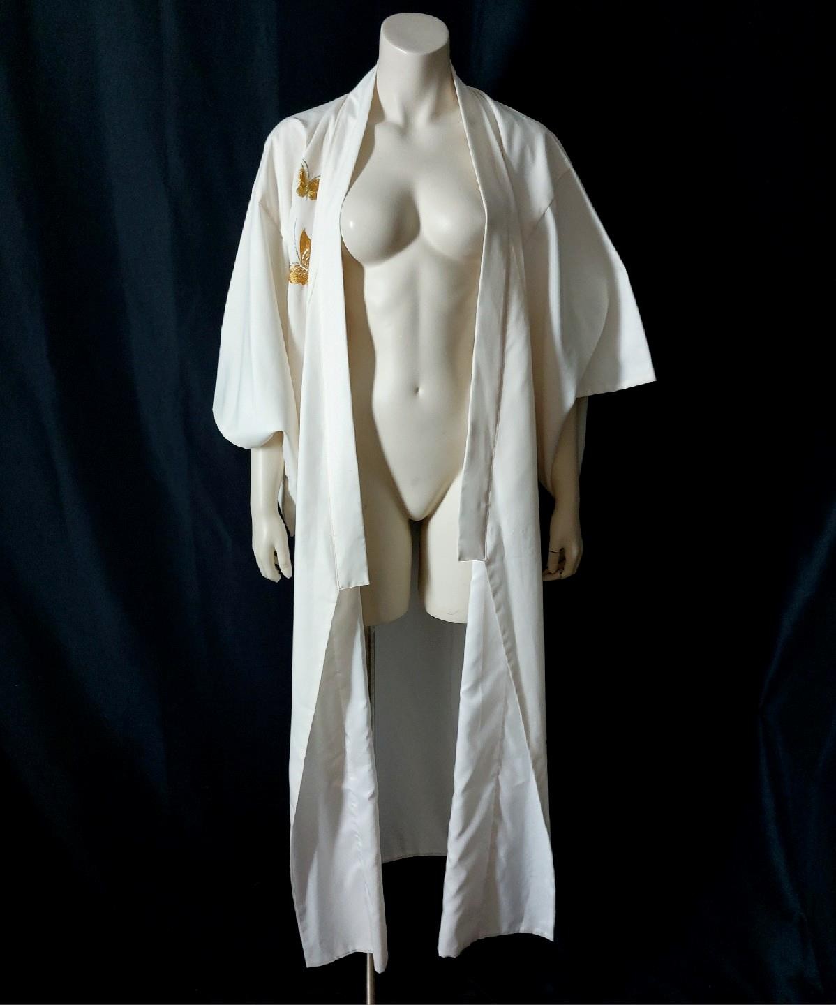 GOLD BUTTERFLY EMBROIDERED Ichiban Vintage CREAM DRESSING GOWN ROBE KIMONO