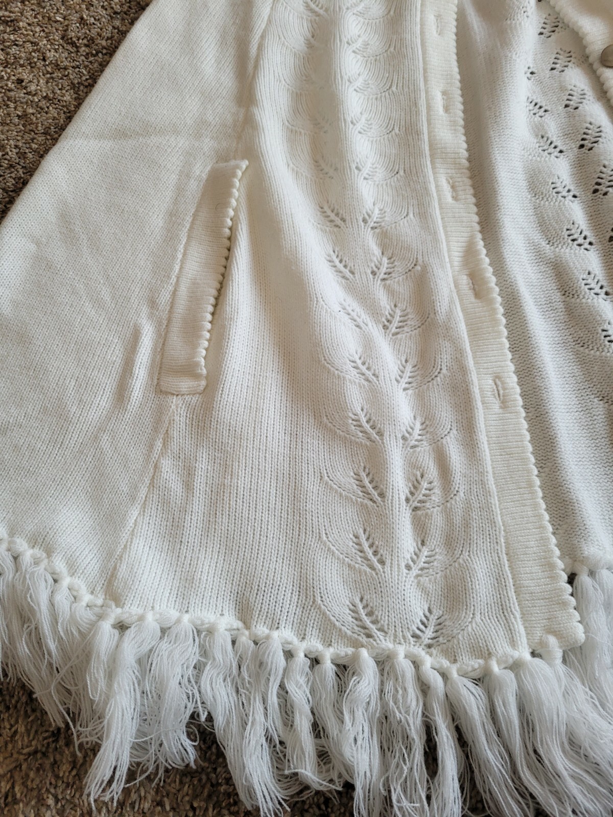 Vtg White Button Down Poncho Shawl Cape Fringe BOHO MCM Sweater Bee 70’s Warm