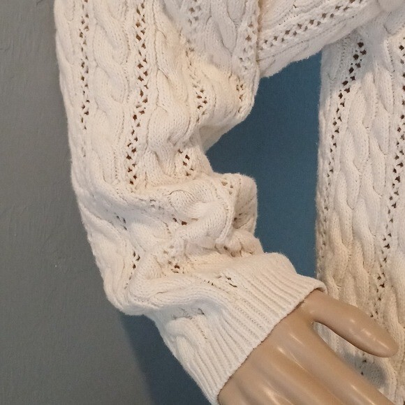 Christie & Jill vintage cableknit V-neck cream cardigan M