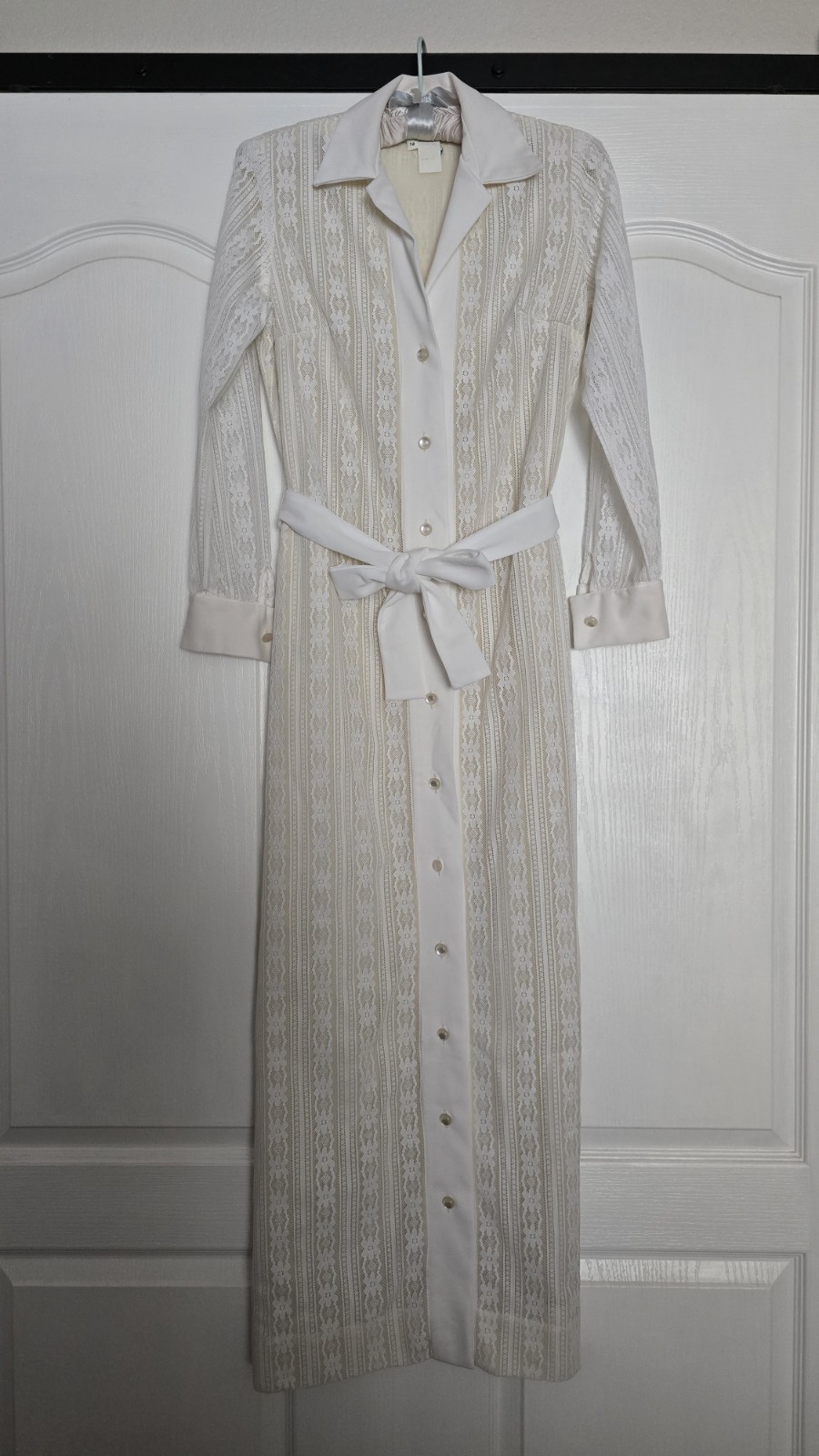 Vintage Avalon Classics 1970 belted lace dress