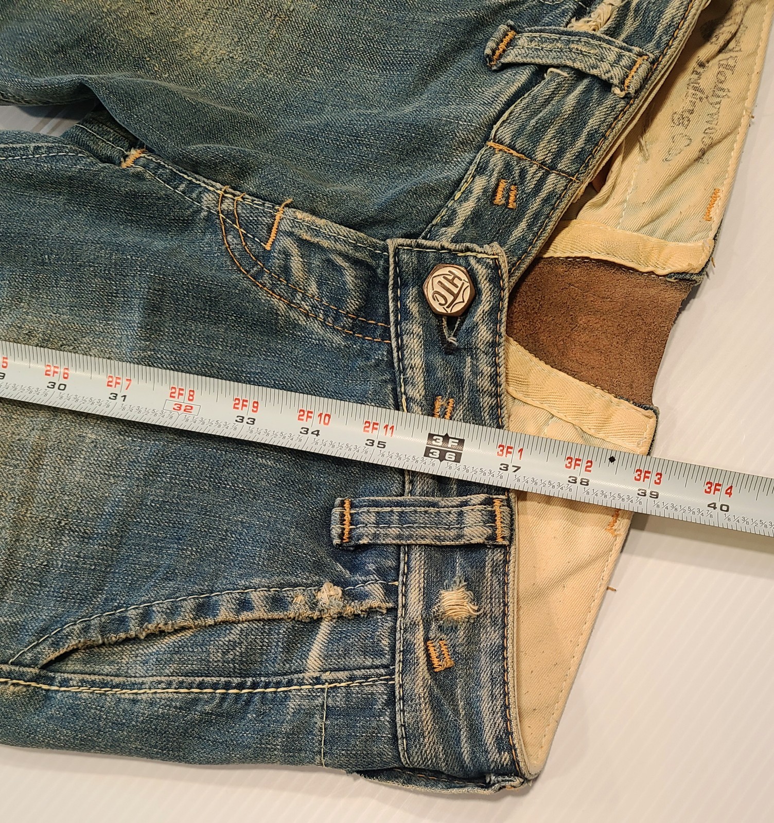 HTC Hollywood Trading Company Vintage Jeans, Made in Italy, sz 26, Distressed
