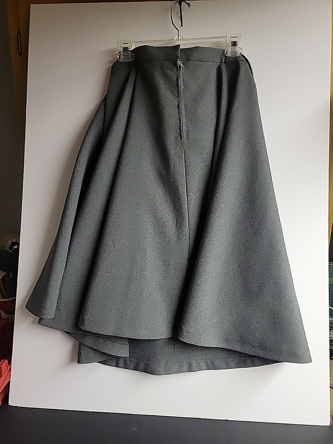 Vintage 50s/60s Women’s Sock Hop Style 26-inch Gray Embroidered Poodle Skirt