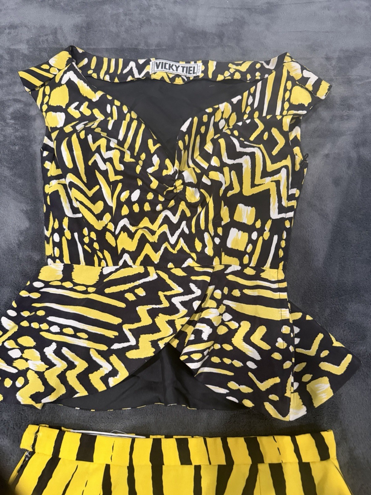 Vicky TIEL Vintage Couture 2pc Skirt Suit Yellow/Black Animal Print & Pattern