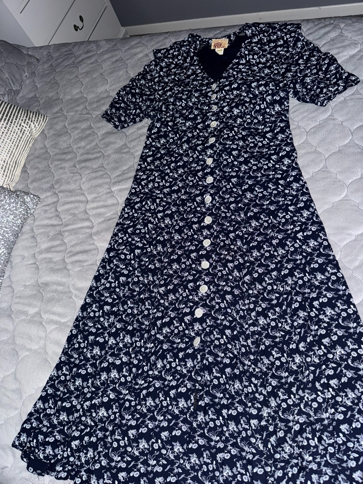 vintage dresses 1980’s size 10, floral and shirt style, Wayne Rogers and Katie