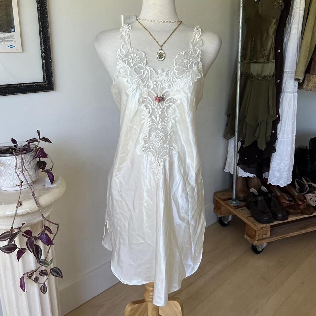 VTG White Mini Slip Dress Lace Bust Women’s Size Large