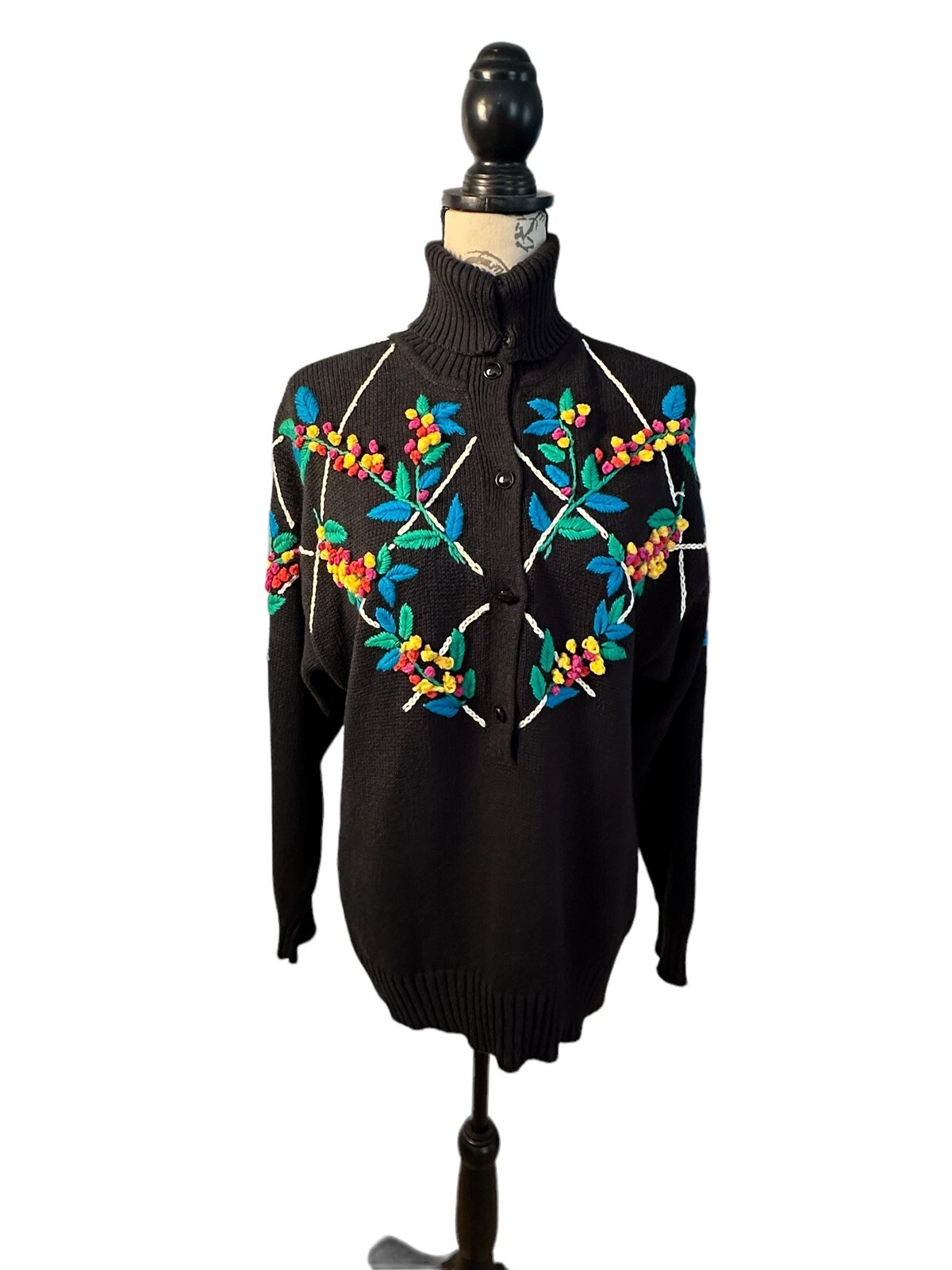 Vintage IB Diffusion Womans Black Cotton Sweater Colorful Multi Color Floral Med