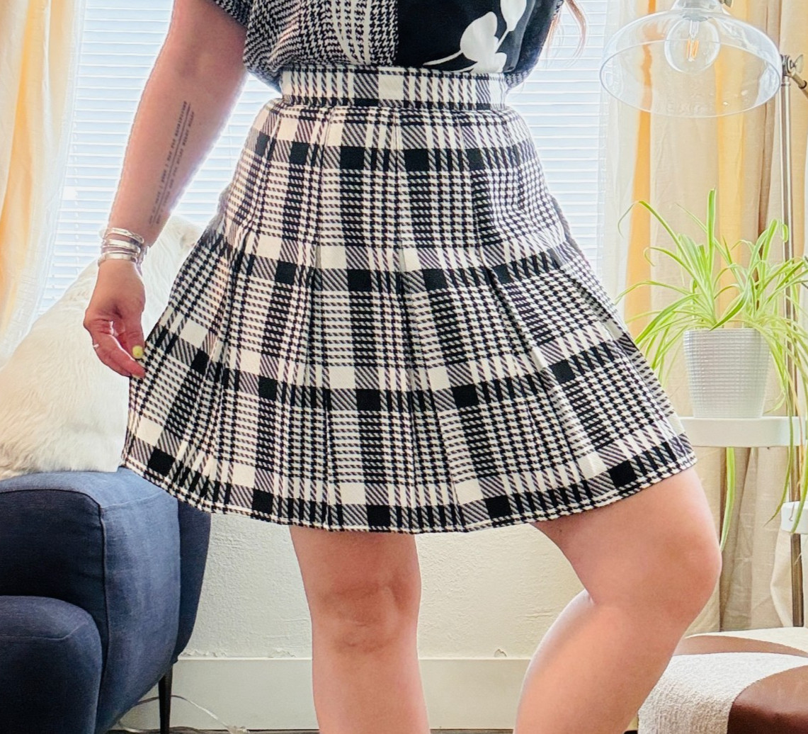 Vintage Pleated Miniskirt 90s Tracy Evans Black White Check Plaid Schoolgirl
