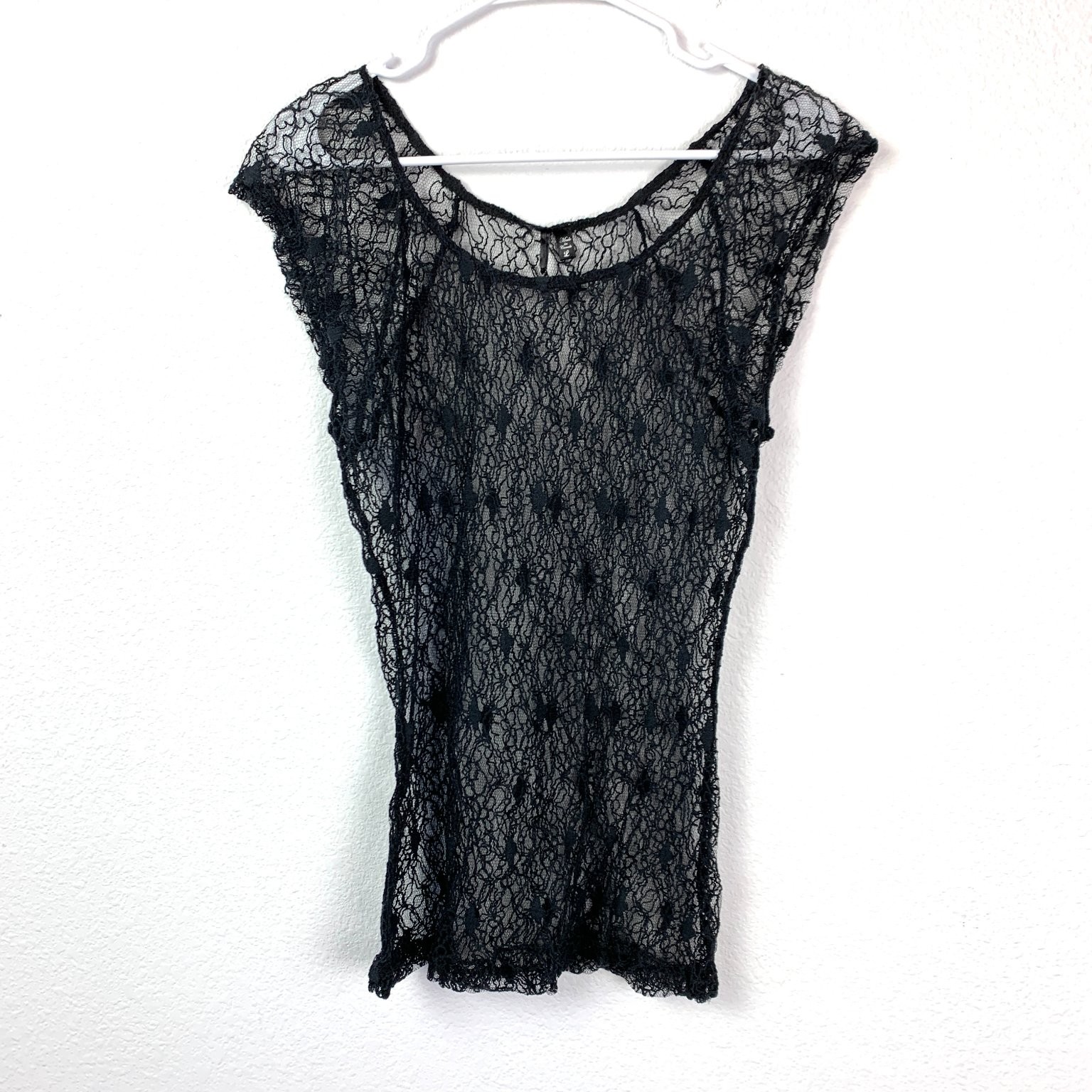 BKE Boutique Black Lace Cap Sleeve Sheer Top Canada L Soft Goth