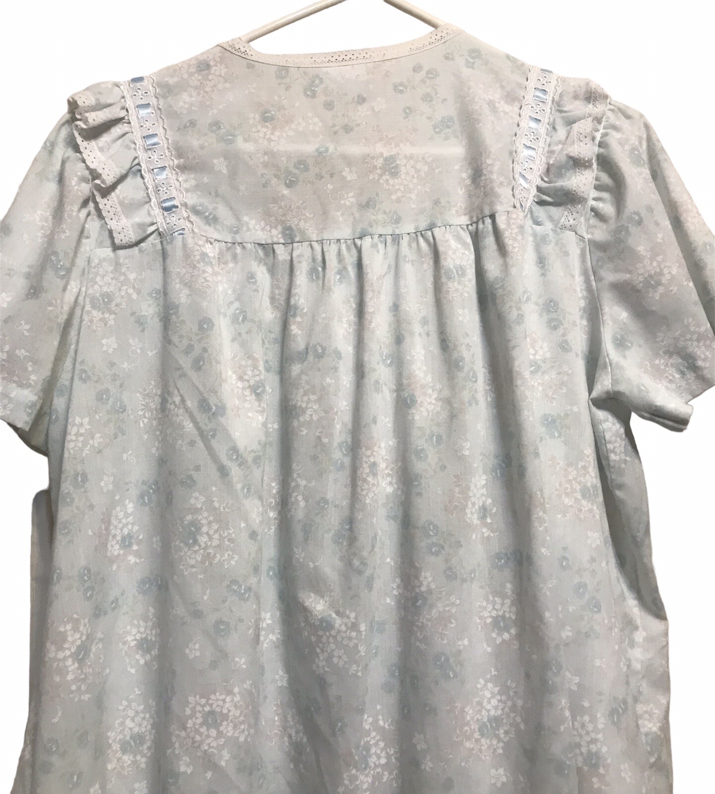 Vintage Merville Baby Blue Lace Ribbon Button House Night Gown Pocket USA Sz L