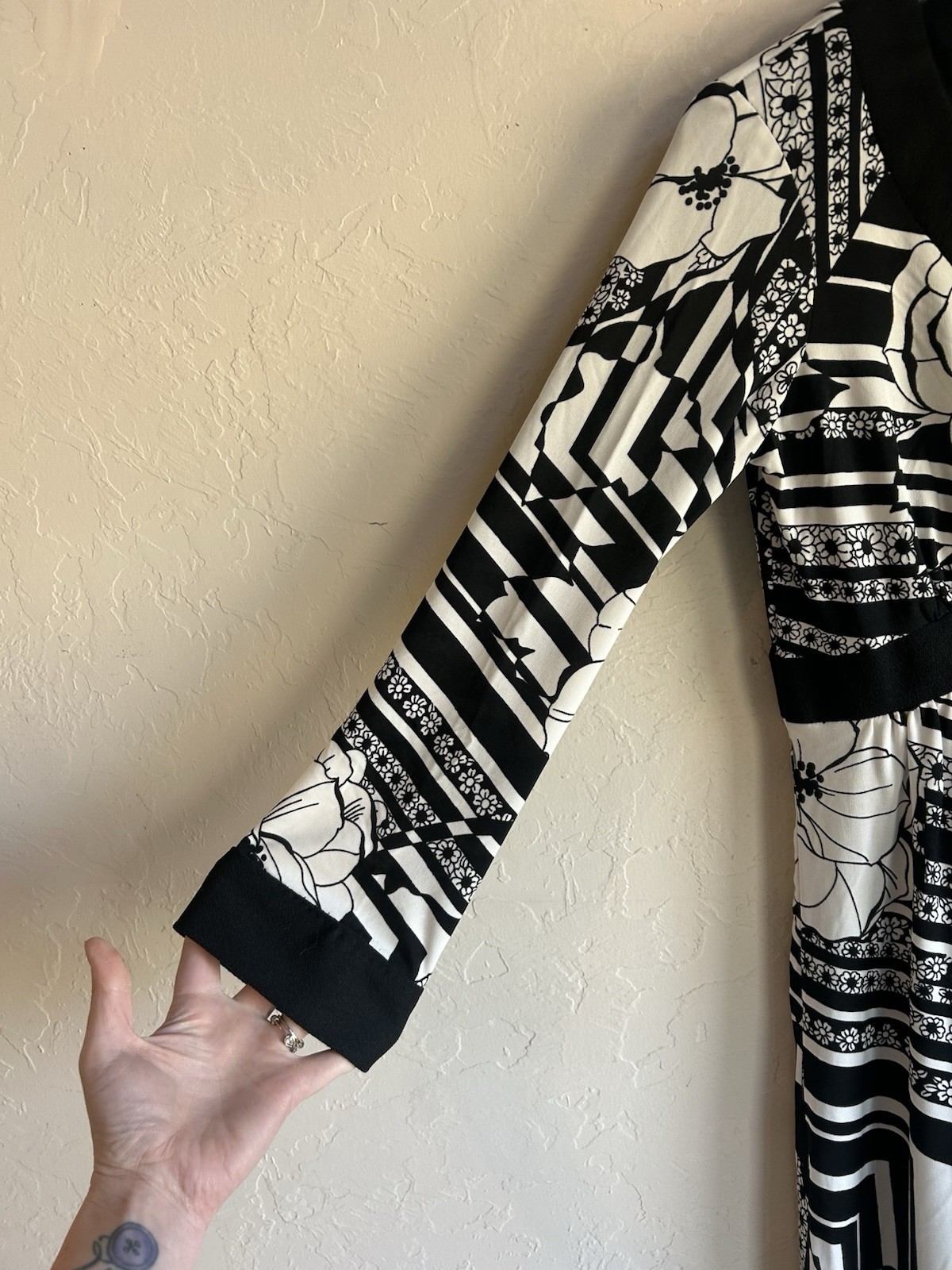 Vintage 70s 100 Parkhouse Maxi Dress 12 Mod Bohemian Floral Monochrome Encron