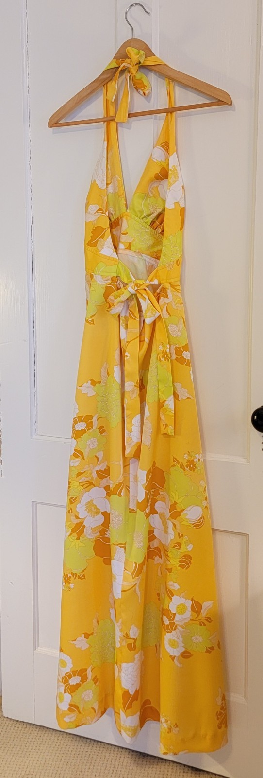 70s Vintage Sunny Yellow Summer Halter Dress With Open Back Ties & Zipper 🌼