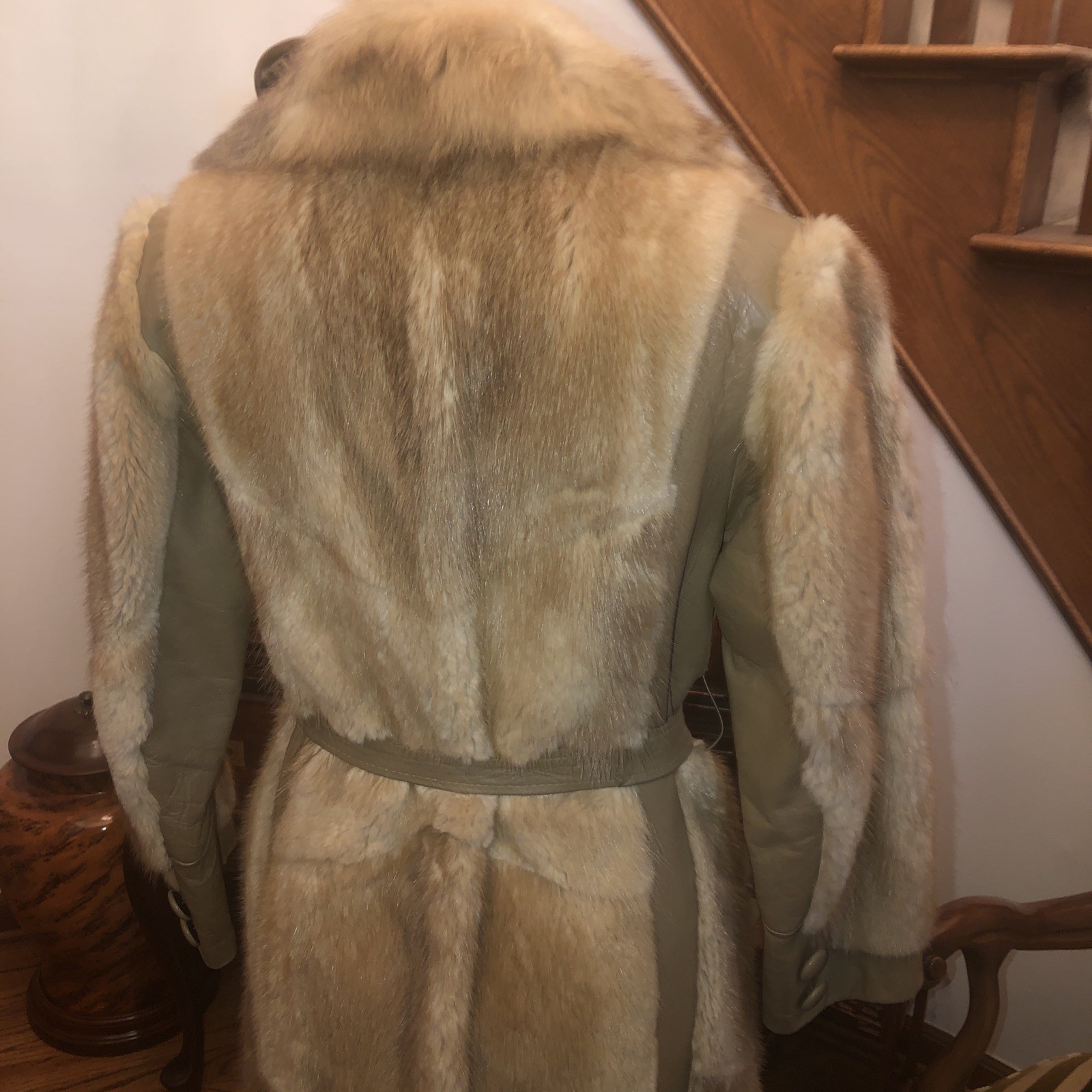 Vintage Tan Leather Trim, Fox Collar, Fur Coat. By J.l Hudson, Size Small 1970s