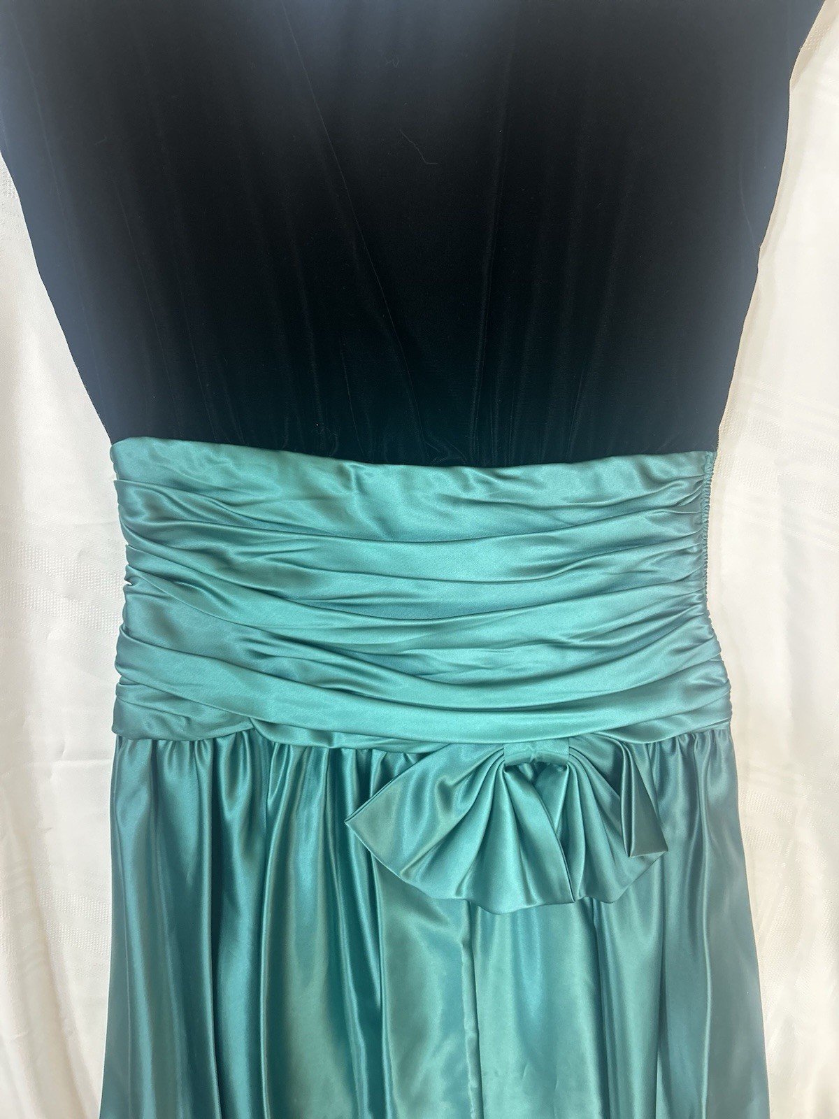 Vintage 80s Party Dress black velvet bodice, emerald green satin skirt, Side Bow