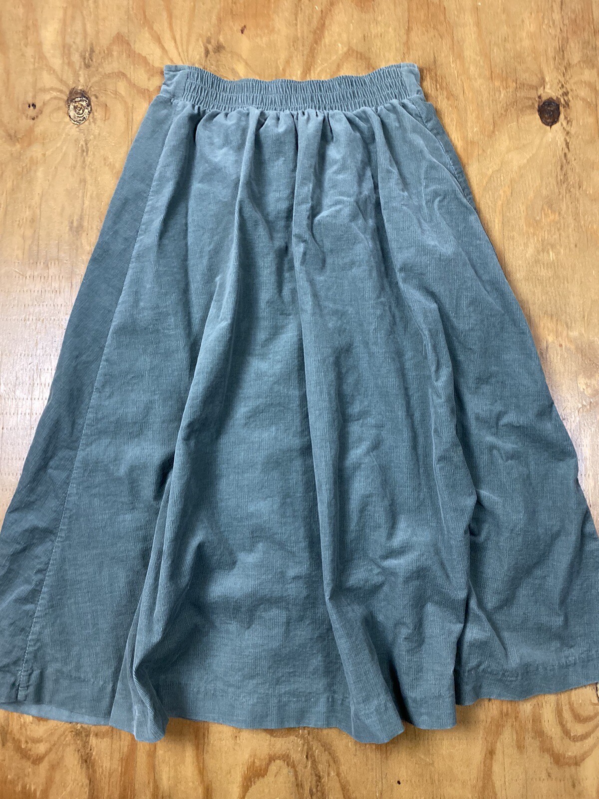 The Art Shirt Vintage Corduroy Skirt Size 13/14 Moss Green Modest Outlander M