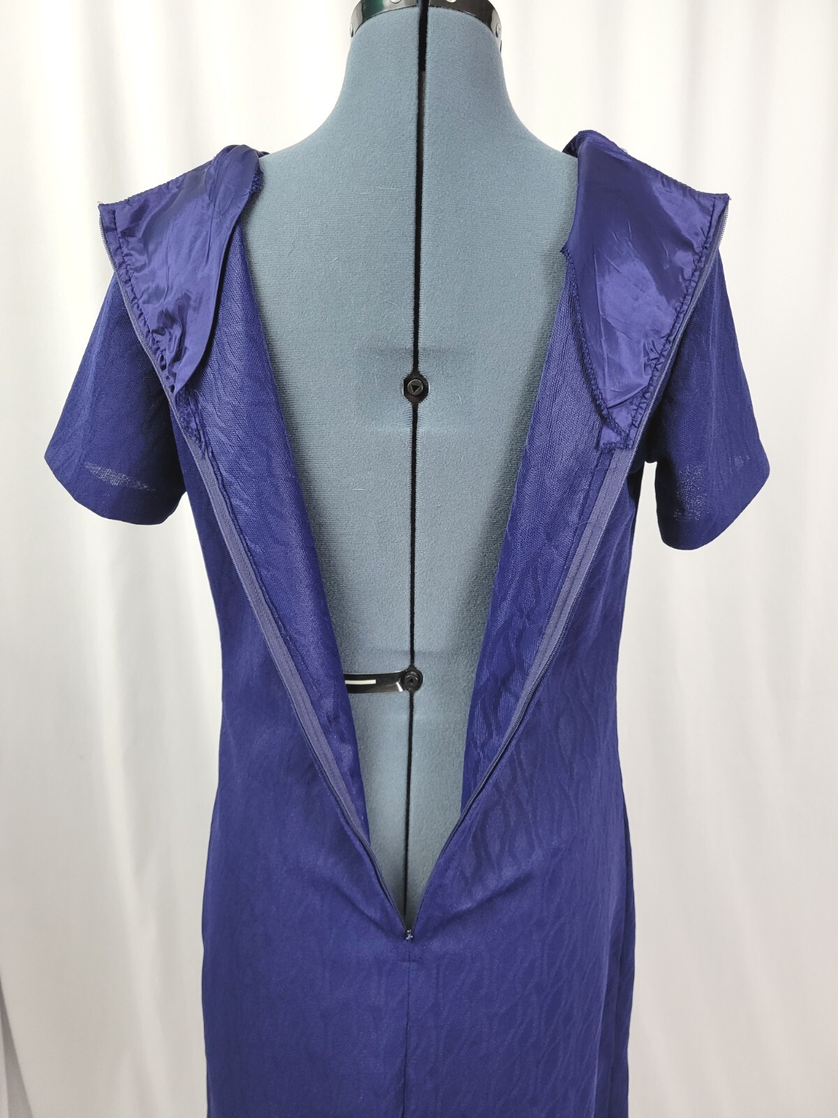 Vtg Navy Blue on Navy Blue Pattern Princess Seam Dress w Faux Buttons Size M/L?