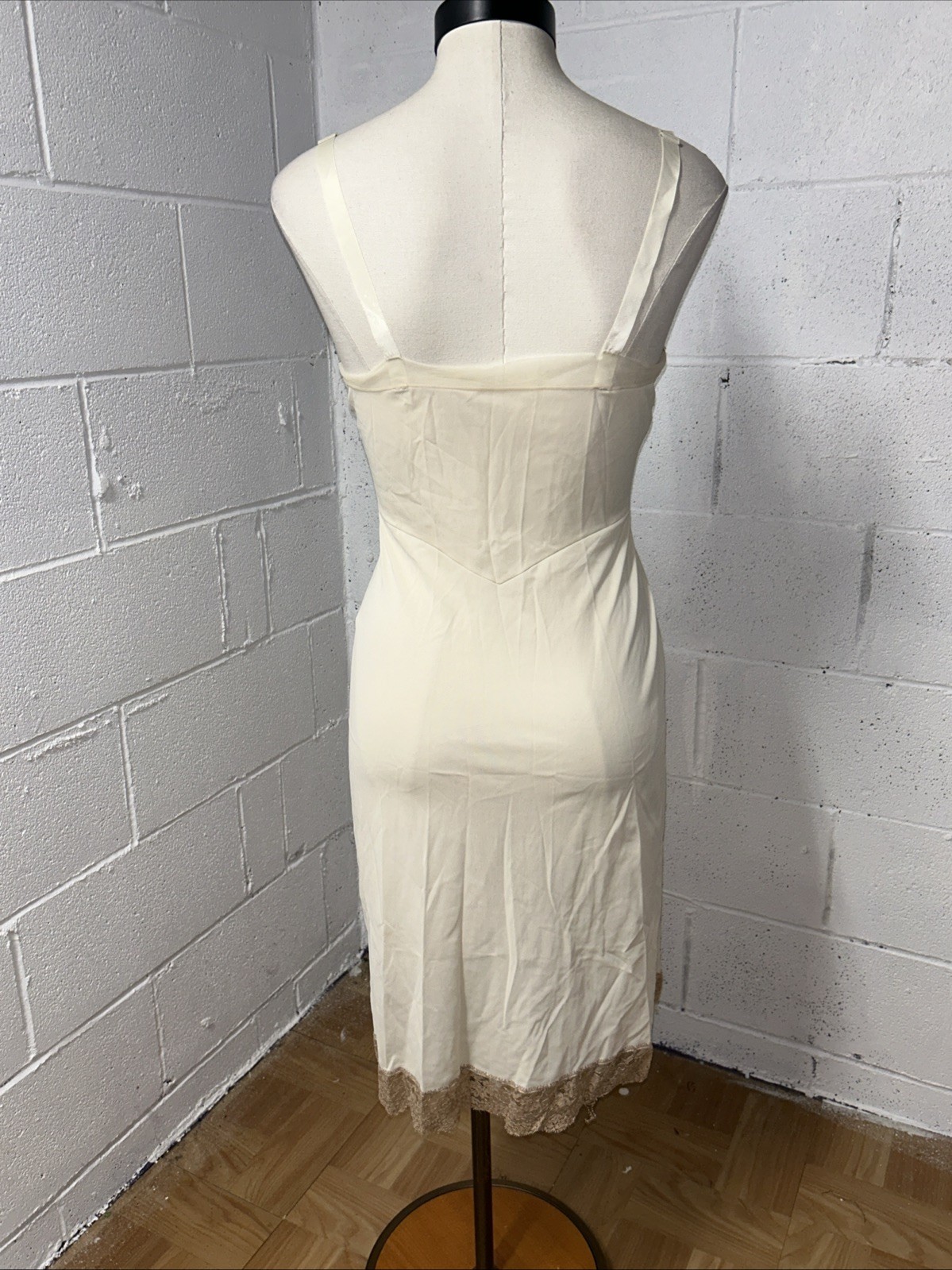 Vintage Top Form Slip Dress Nightie Cream Tan Lace Sz 34 Embroidered S3