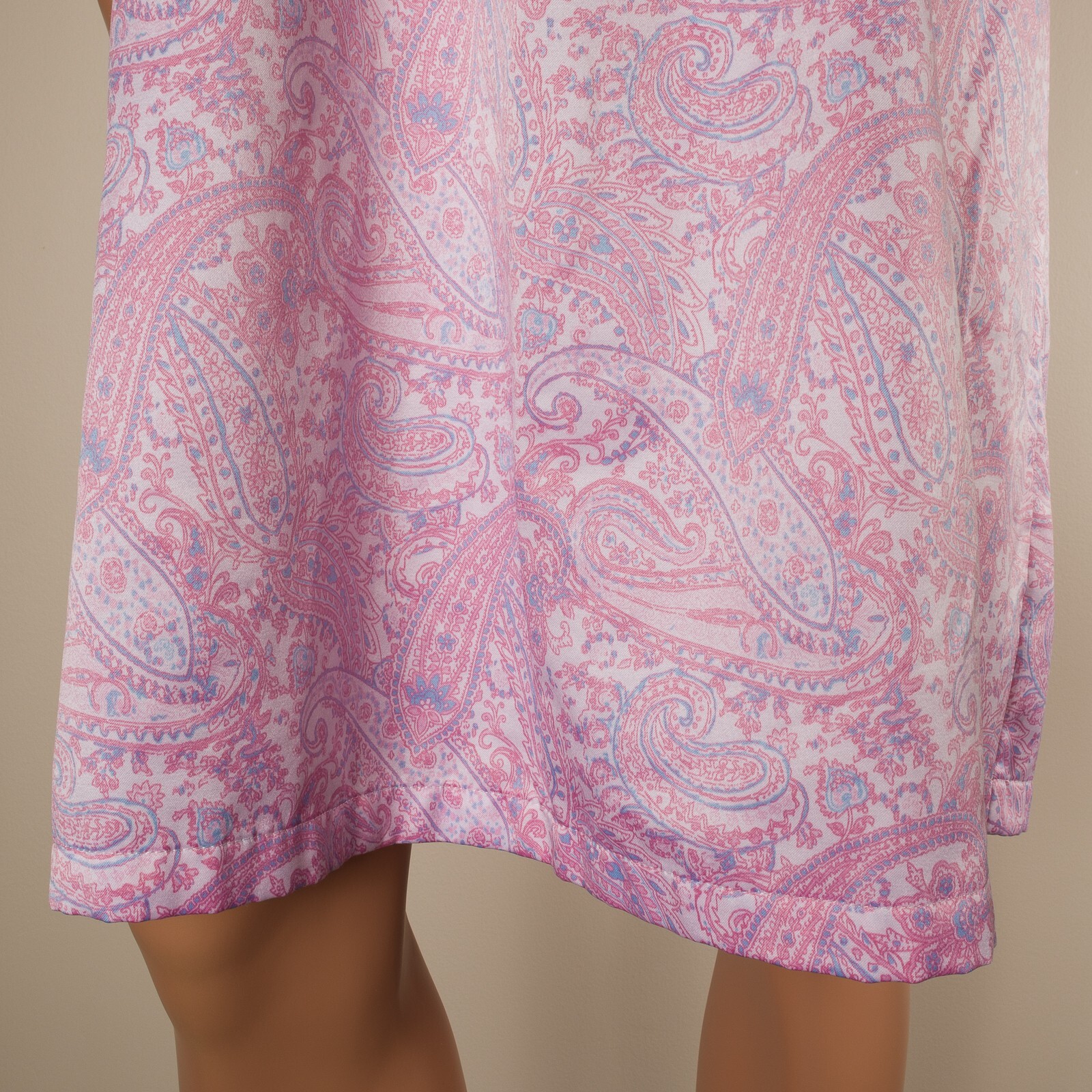 💖 MISS ELAINE Petites Pink Satin Nightgown Paisley Long Sleeve PM