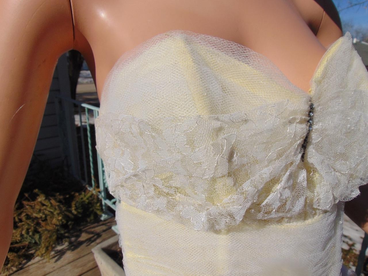 VTG 50s White & Yellow Tulle Chantilly Lace Strapless Prom Dress 24W