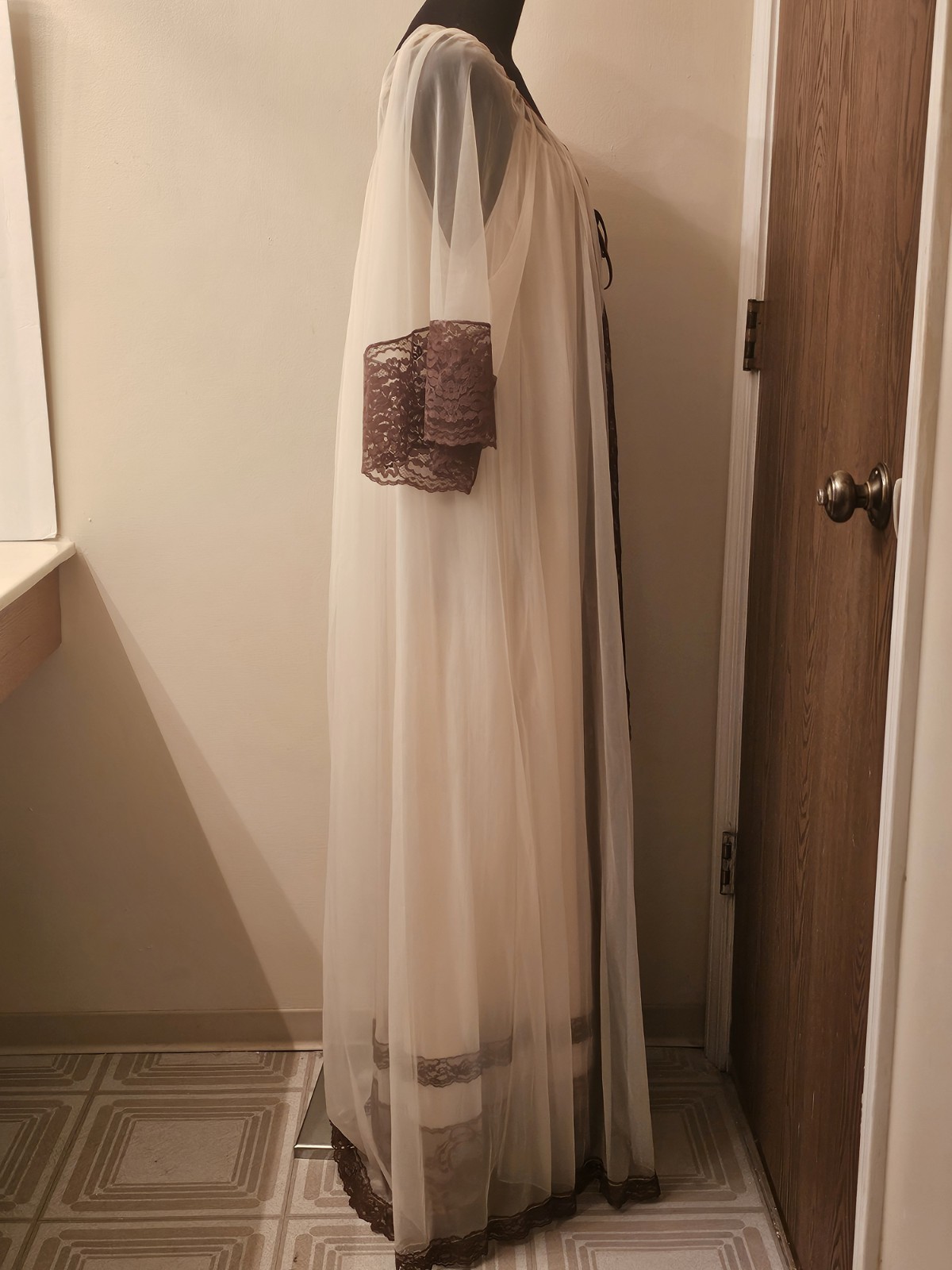 Vintage Jenelle Of California Peignoir Set Sz 4x Chiffon 3 Layer Mocha Lace Soft
