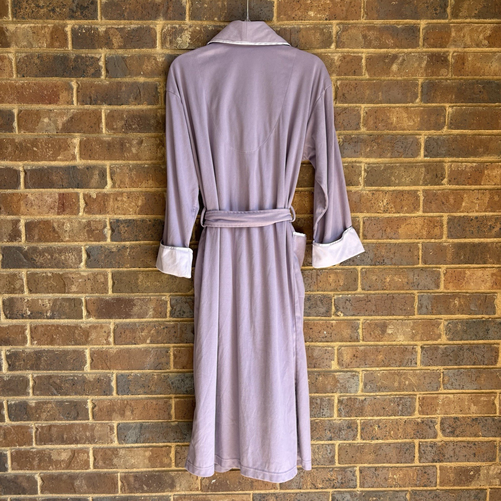 Vtg VANITY FAIR Lavender Purple Long Sleeve Robe Patch Pockets Tie Front Sz S