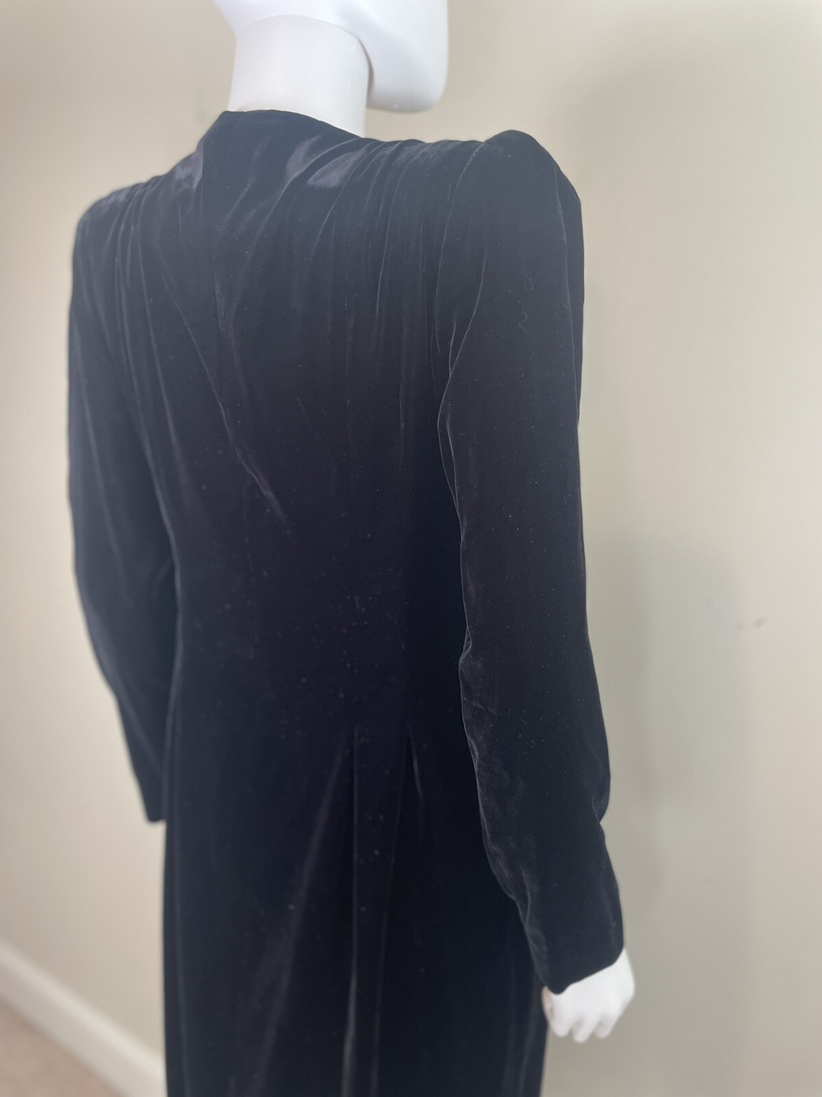 VTG Albert Nipon EXECUTIVE 80’s Black Velvet Coat Dress DYNASTY Alexis Jeweled 6
