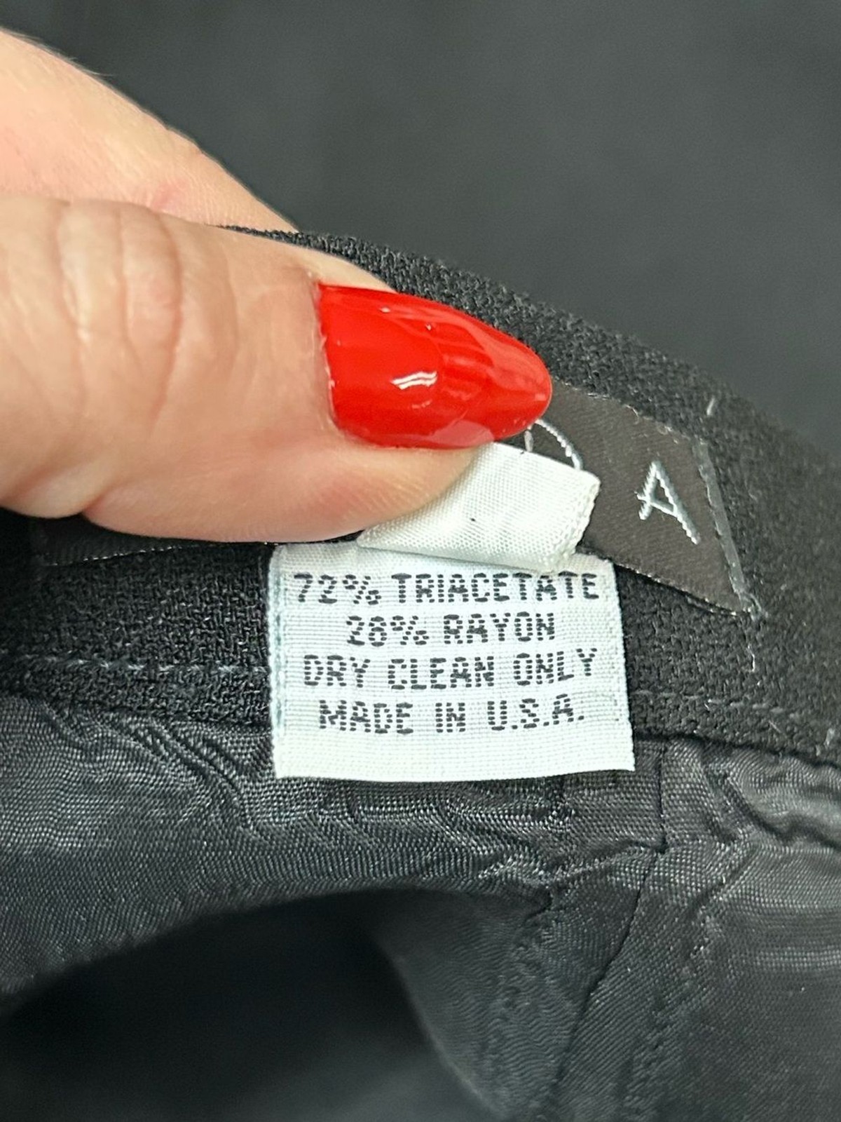 Vintage Zelda Black Wiggle Pencil Skirt Size 4 USA Midi Career Classic