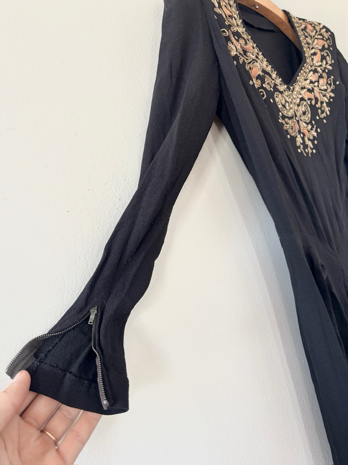 Vintage 40s Glamorous Slinky Crepe Evening Gown With Gold Bullion Embellishments
