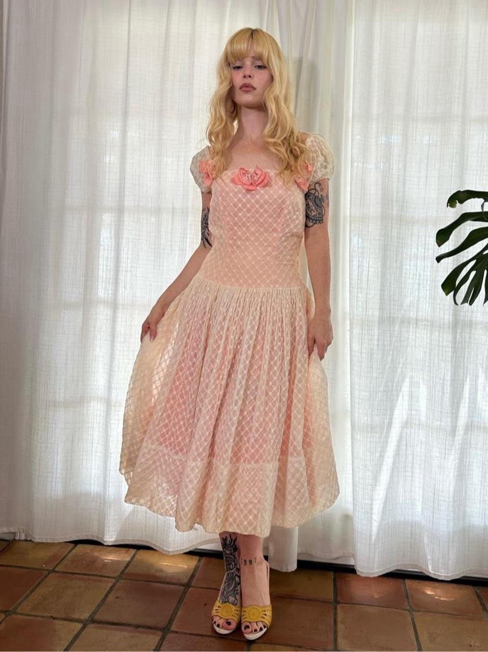 1940s blush pink puff sleeve fairy cottage princess floral appliqué party dress