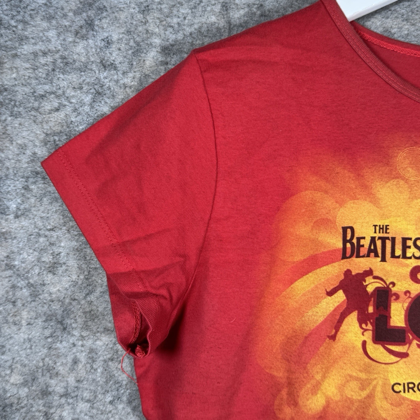 Womens The Beatles Love Cirque Du Soleil Red Graphic T Shirt Top Size XL 20×23