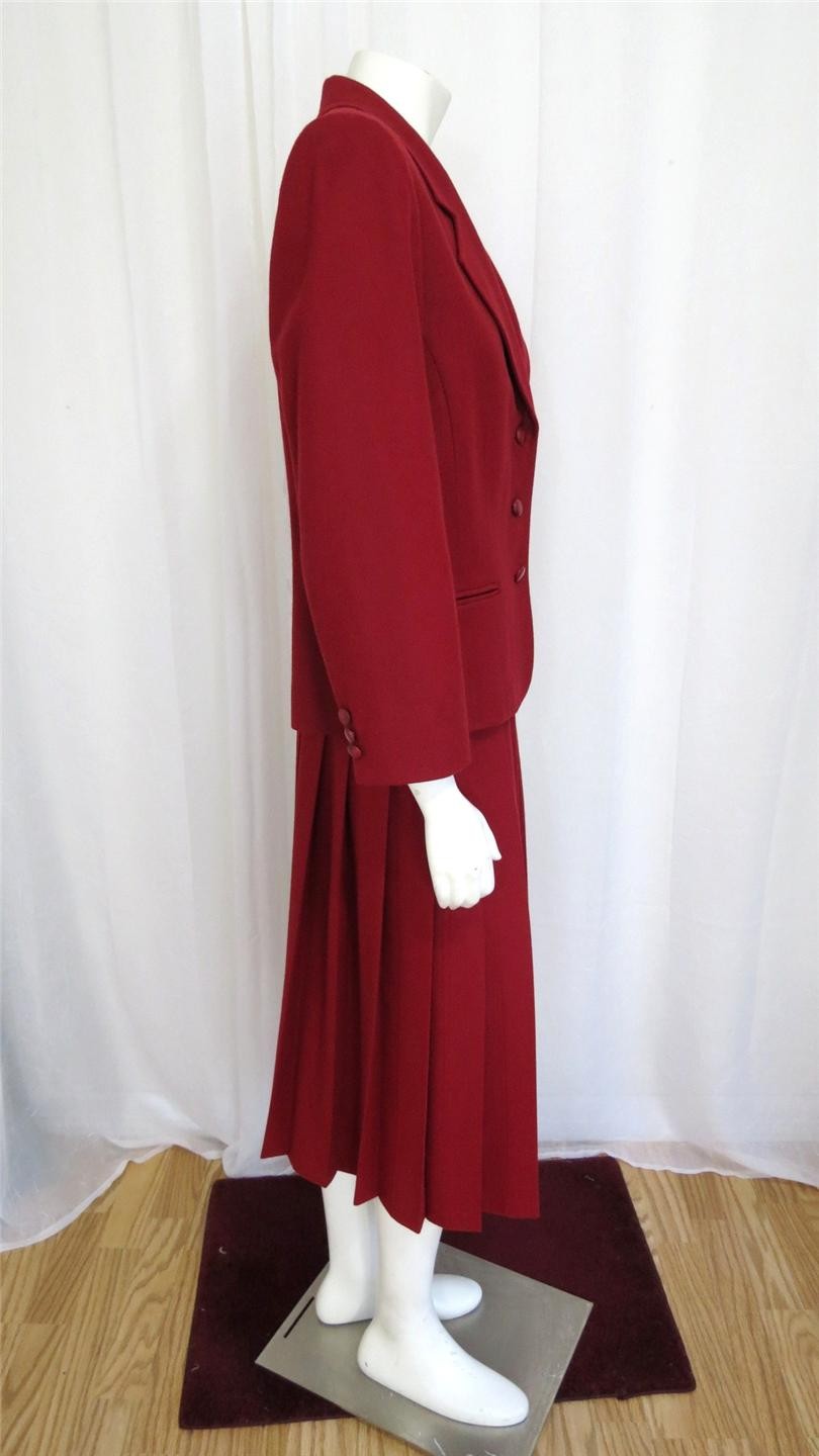 Pendleton Woolen Mills Vintage 1970’s dark red skirt suit size PM-M