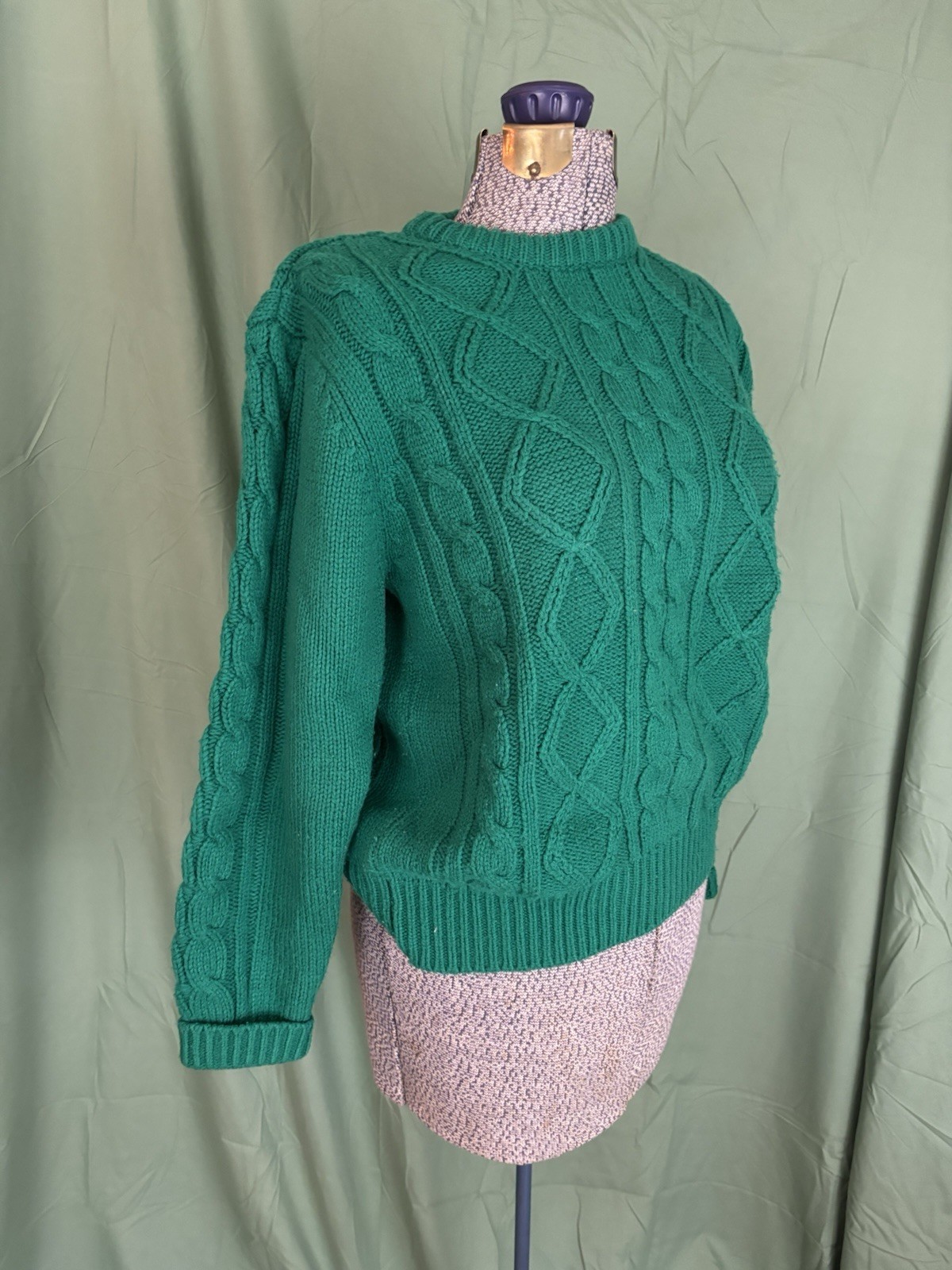 Vintage Sweater Women’s Small Chunky Green Cable Knit Retro Christmas Ugly