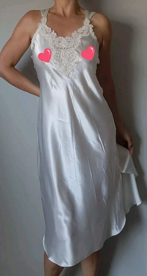 Vtg Intimo Amore Bridal White Satin Embellished Pearl Slip Dress Nightgown! S