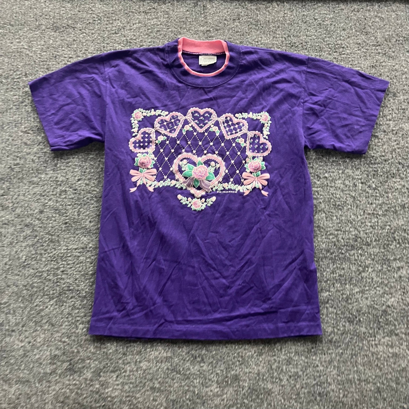Endless Designs T-Shirt Womens Size M Purple Heart Floral Puff Print USA Vintage