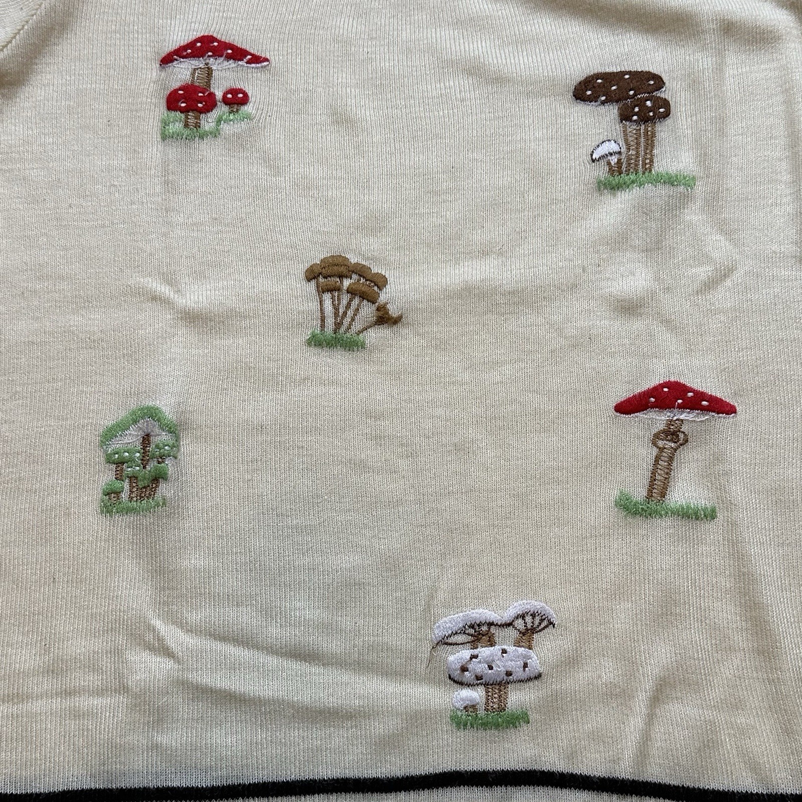 70s Mushroom Embroidered Sweater Leroy Knitwear Size Medium Hippie