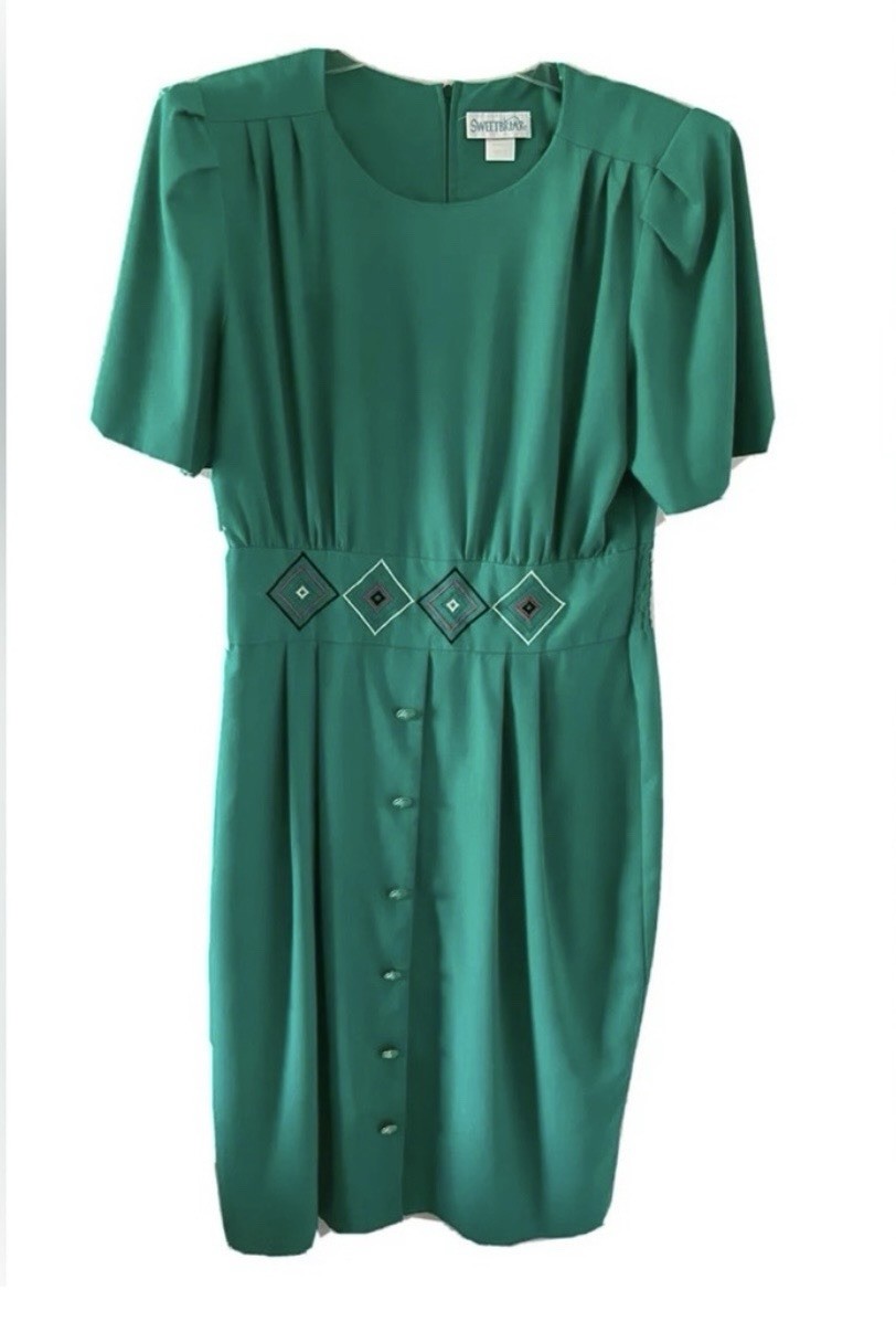 Vintage 80’s Sweetbriar Short Sleeve Green Dress Size 14 Round Neck Poly Blend