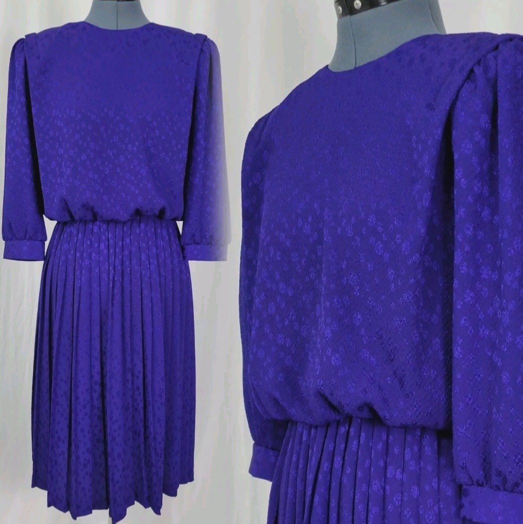 Vintage VLP Purple Blouson Dress w Pleated Skirt Size Petites 6 UNIONmade in USA