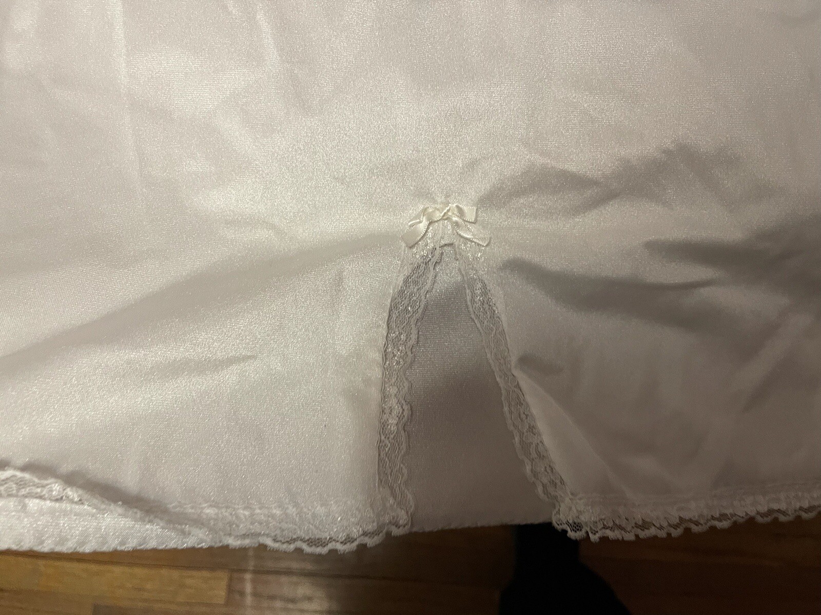 VINTAGE LEADING LADY HALF SLIP! SMALL