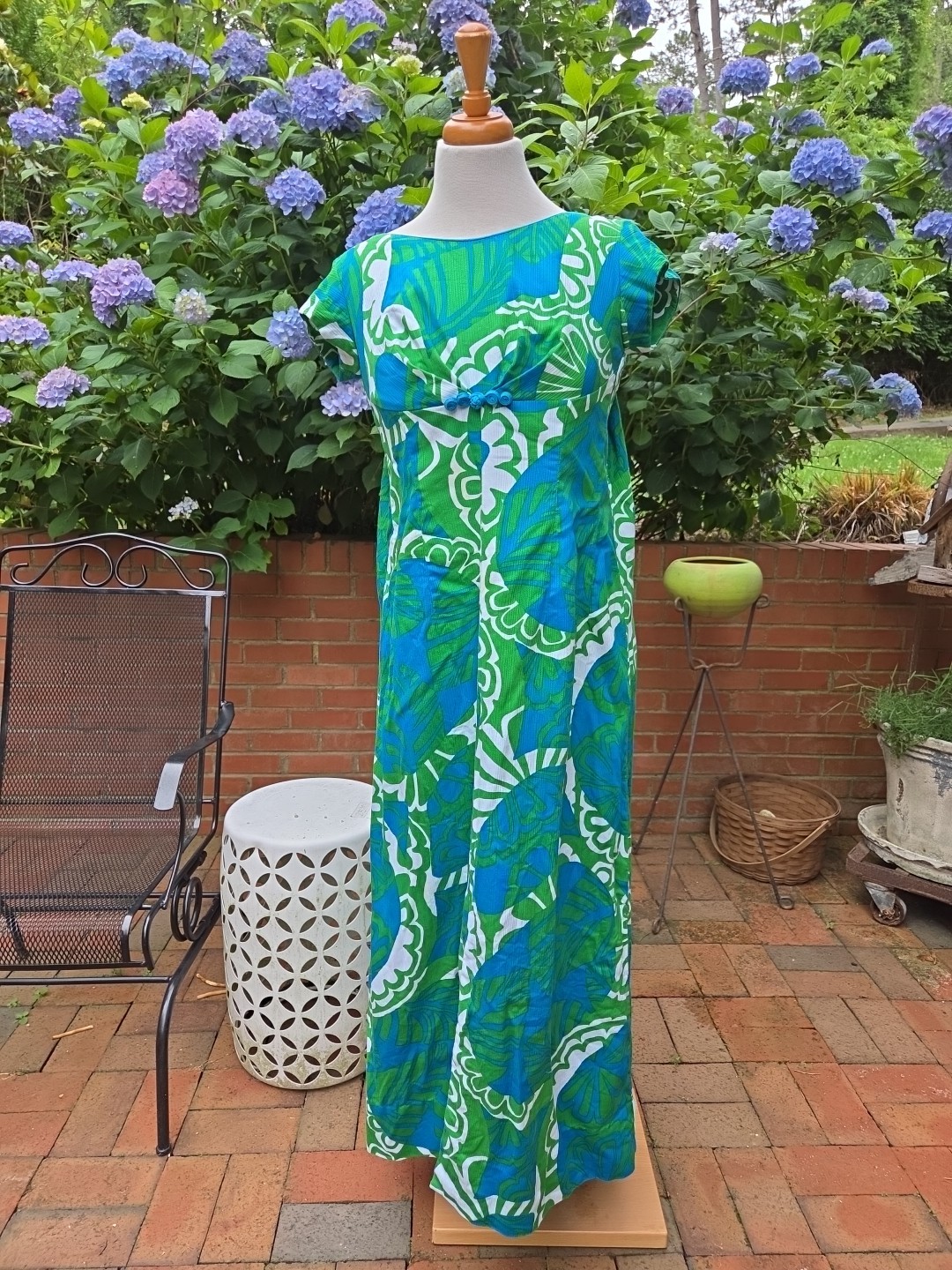 Vtg Hawaiian Togs Dress S/M Cotton Barkcloth Train Cape Muu Muu Tiki Tropical