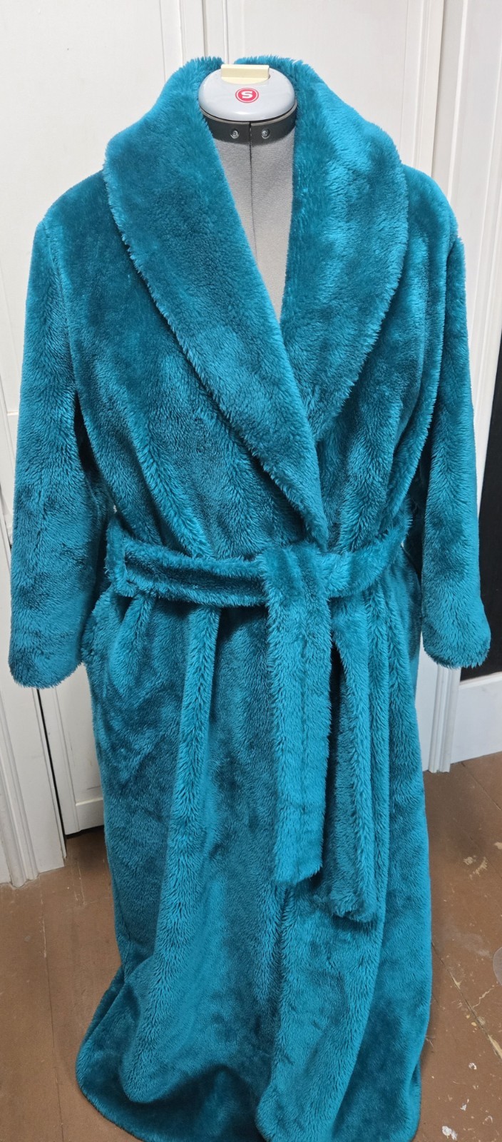 Amazing Vintage Rhapsody Glazier Of Chicage Blue/Green Fuzzy Robe- Heavy Size M