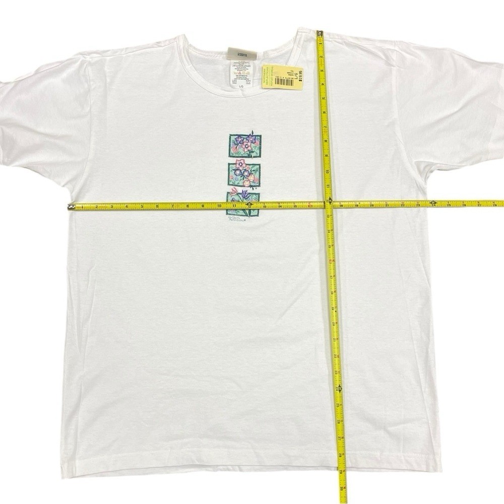 Vintage NWT Northern Reflections Embroidered Flowers Tee T-Shirt L