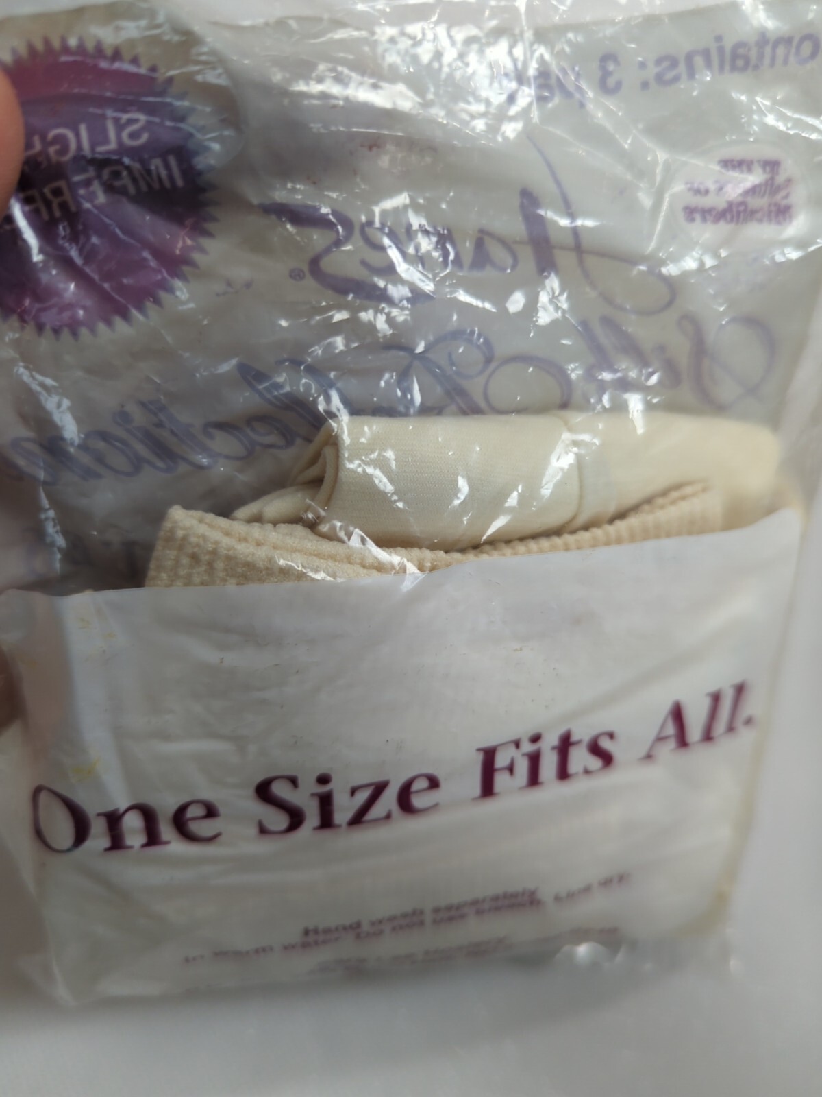 Hanes Silk Reflections Light Opaque Knee Highs 3 Pairs Soft Touch Rare Vintage