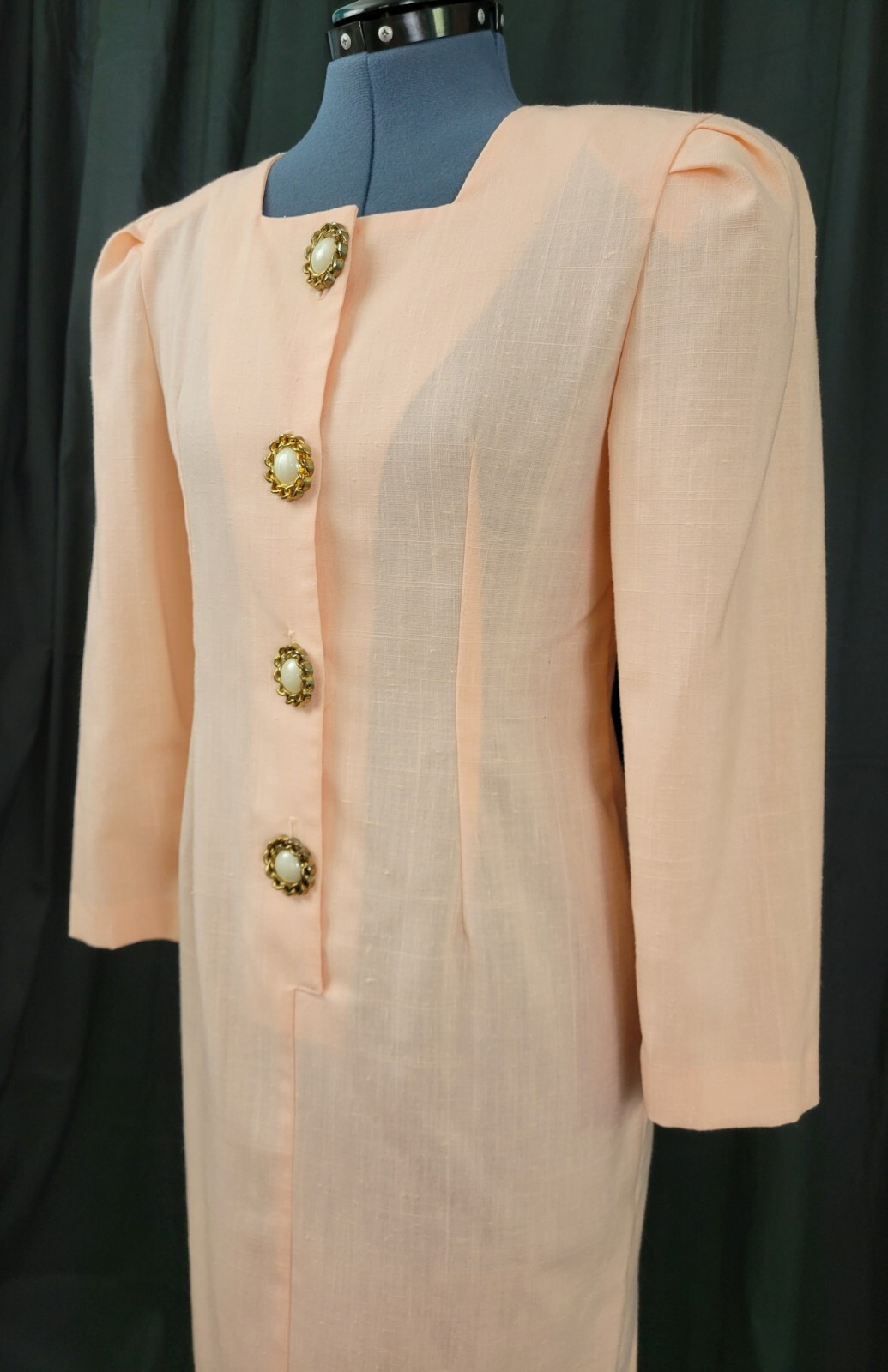 Vintage Peach Linen-Look Sheath Dress w Large Accent Buttons Size M?