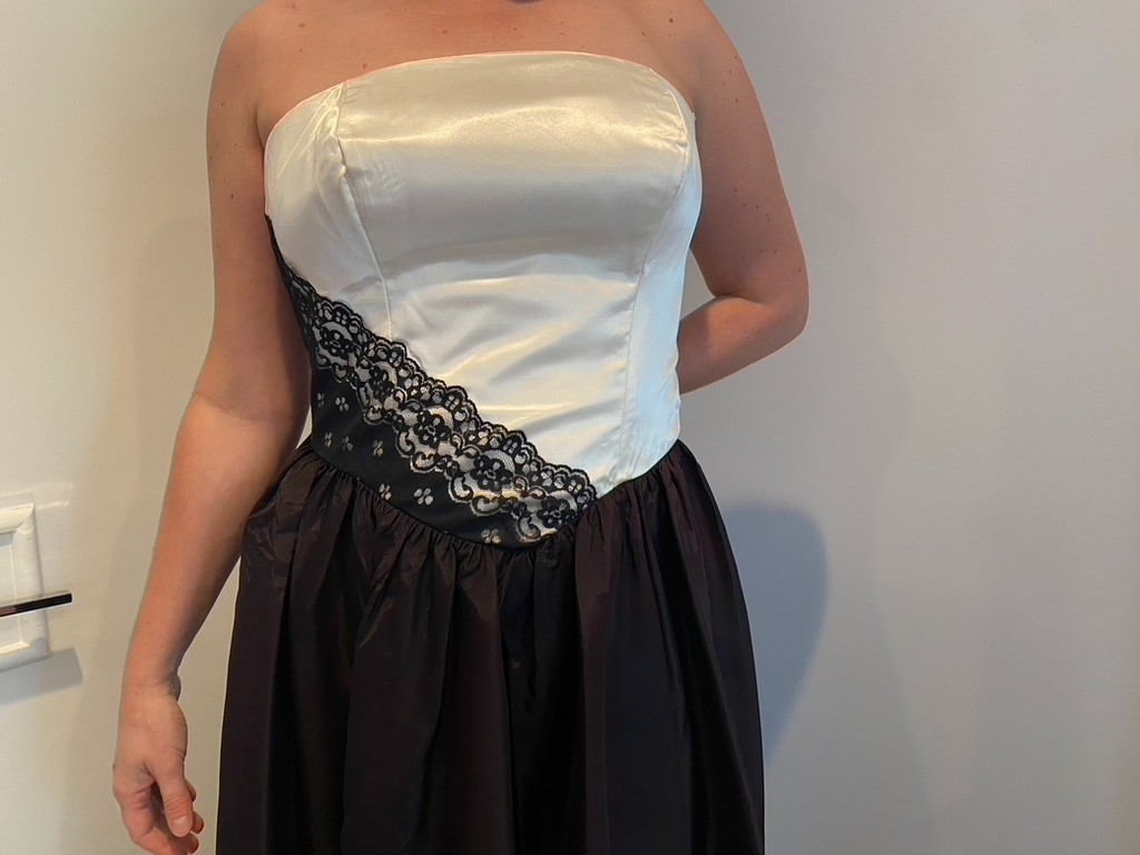 Vintage Black and White dress, prom, parties, wedding, cocktail! Stunning party!