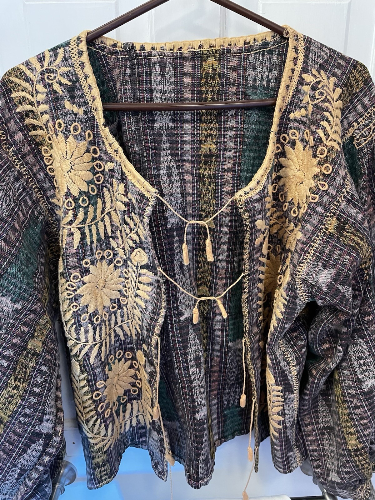Vintage Handmade and Embroidered Guatamalan Jacket Pre-owned Excellent Condition