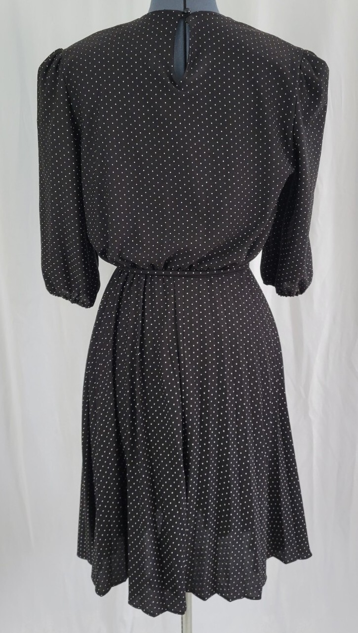 Vtg Earth Angel Dress in Black w Cream Polka Dots/Tie Waist/Pleated Skirt 15/16