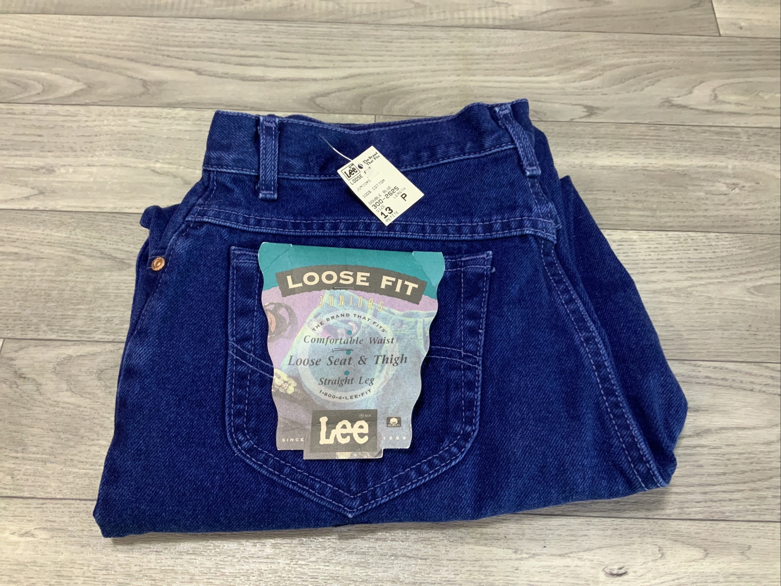 NWT Lee Jeans Junior Size 13 Petite Straight Leg Women’s 32×28 Vtg Loose Fit